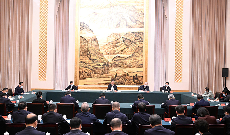 5月17日上午，中共中央总书记、国家主席、中央军委主席习近平在陕西西安主持中国－中亚峰会前夕，专门听取陕西省委和省政府工作汇报，发表了重要讲话。